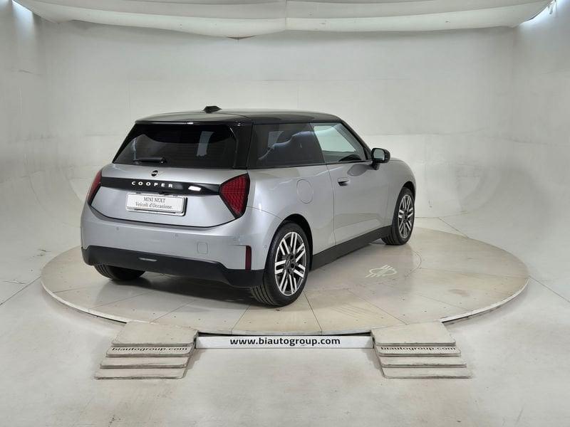 MINI Mini Serie M COOPER E