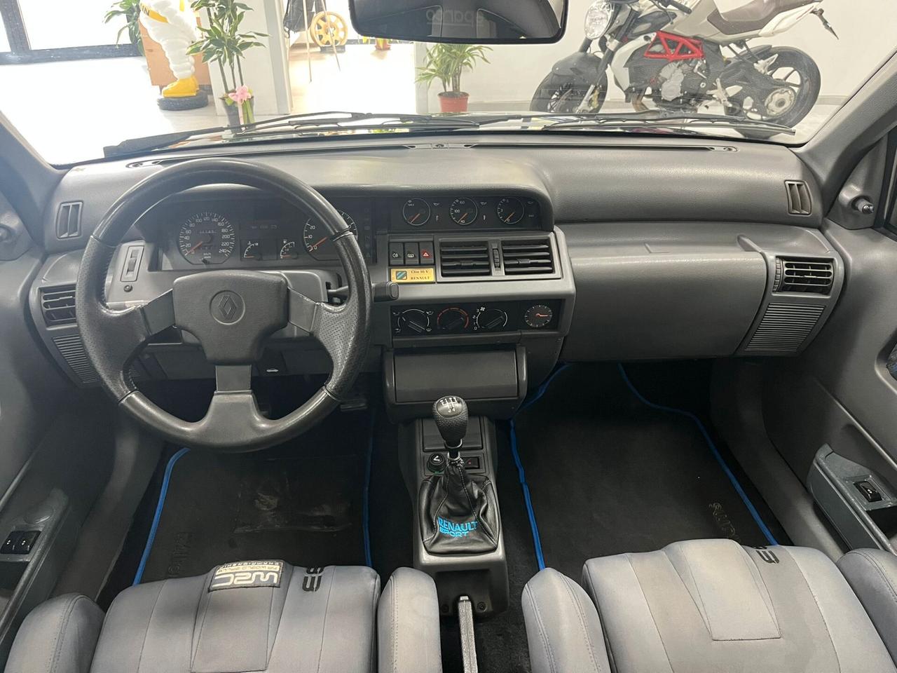 Renault Clio 3p 1.8 16v cat.