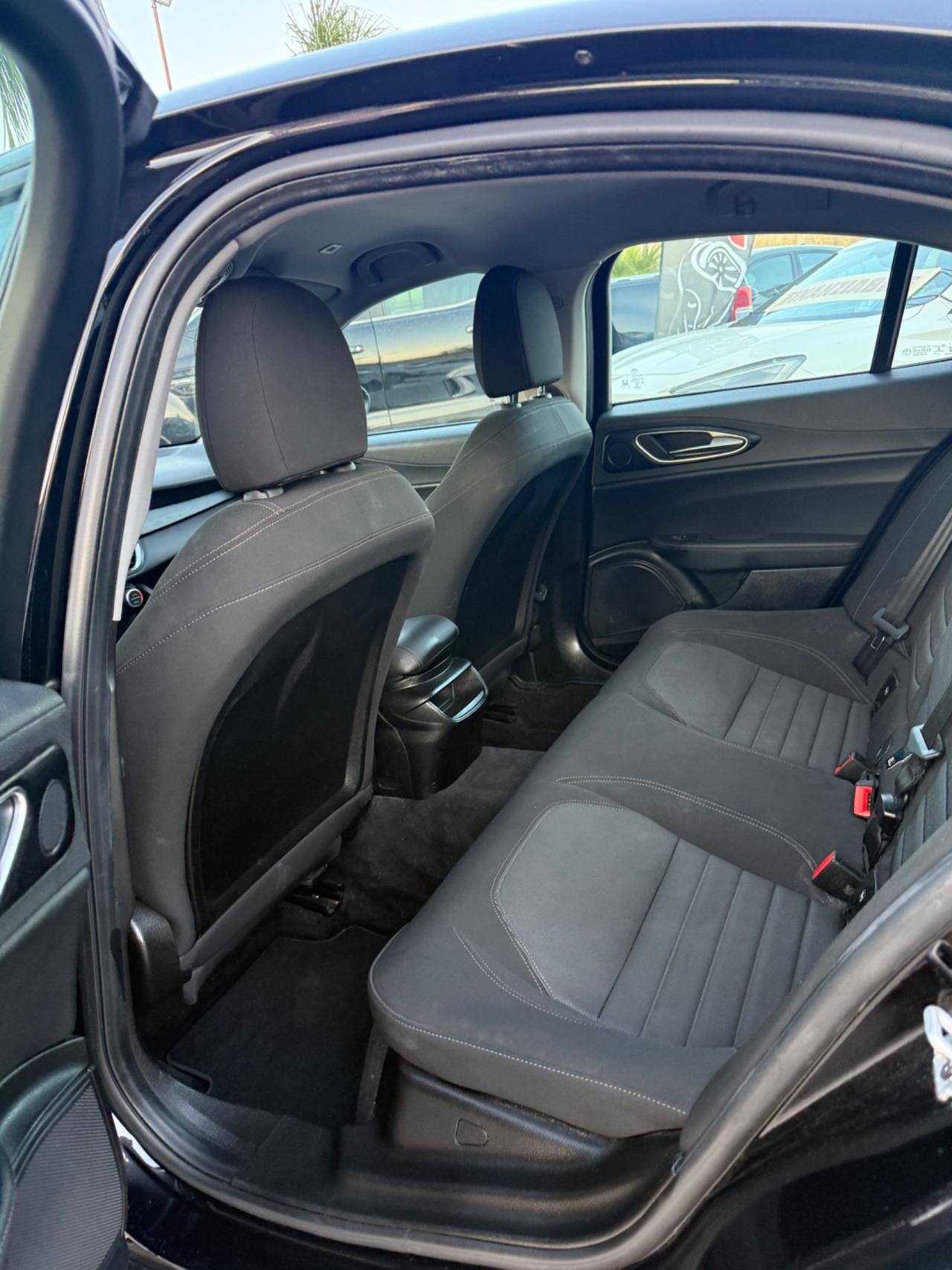 Alfa Romeo Giulia 2.2 Turbodiesel 150 CV Super