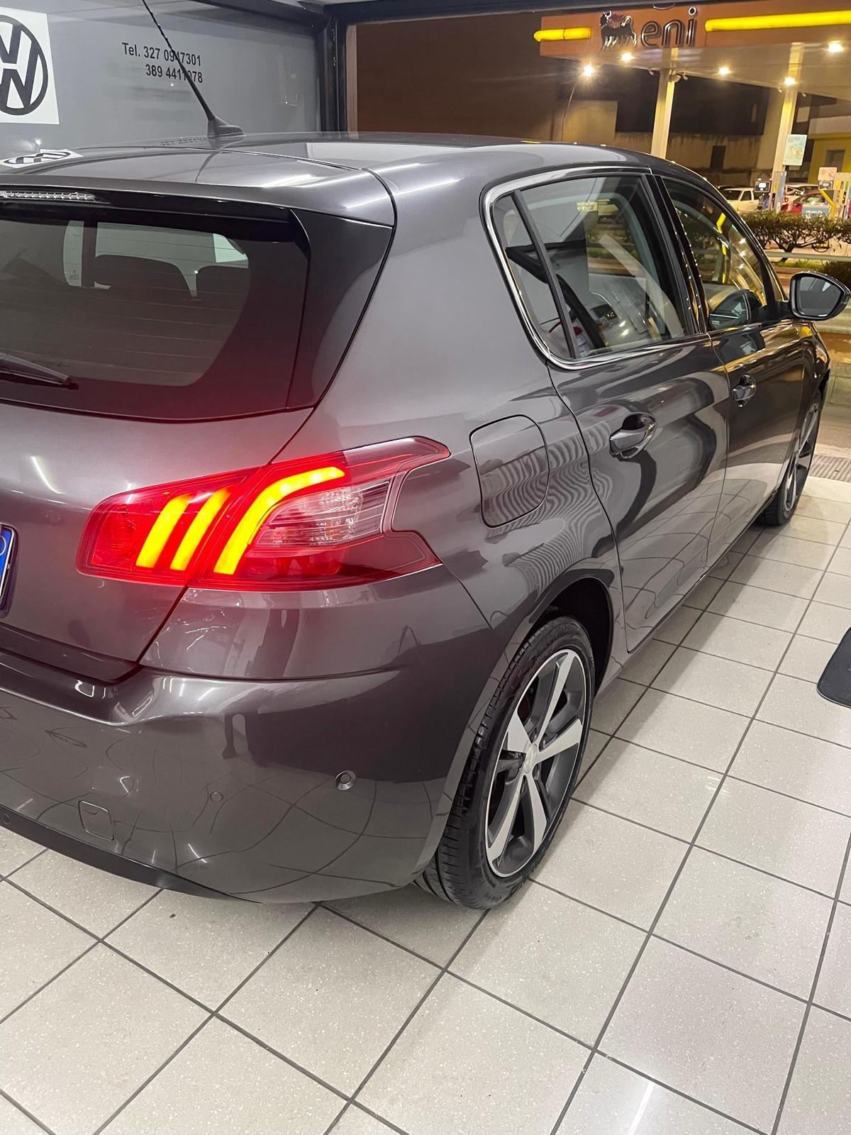 Peugeot 308 BlueHDi 120 S&S Allure