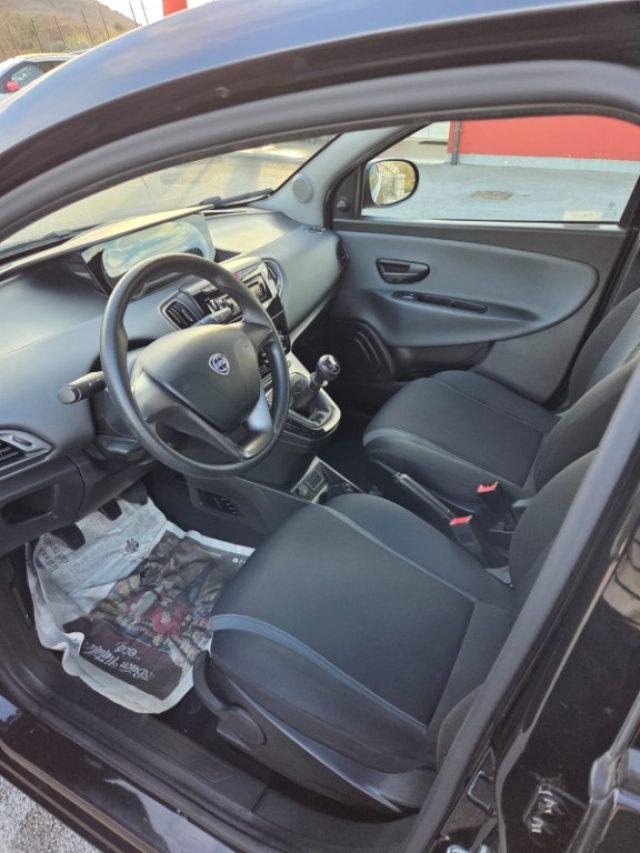 LANCIA Ypsilon 1.2 69 CV 5 porte GPL Ecochic Gold