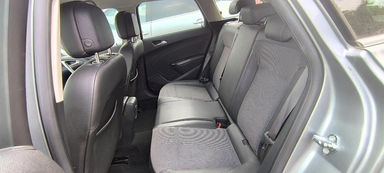 Opel Astra 1.7 CDTI 110CV Sports Tourer Cosmo Fleet BI-ZONA