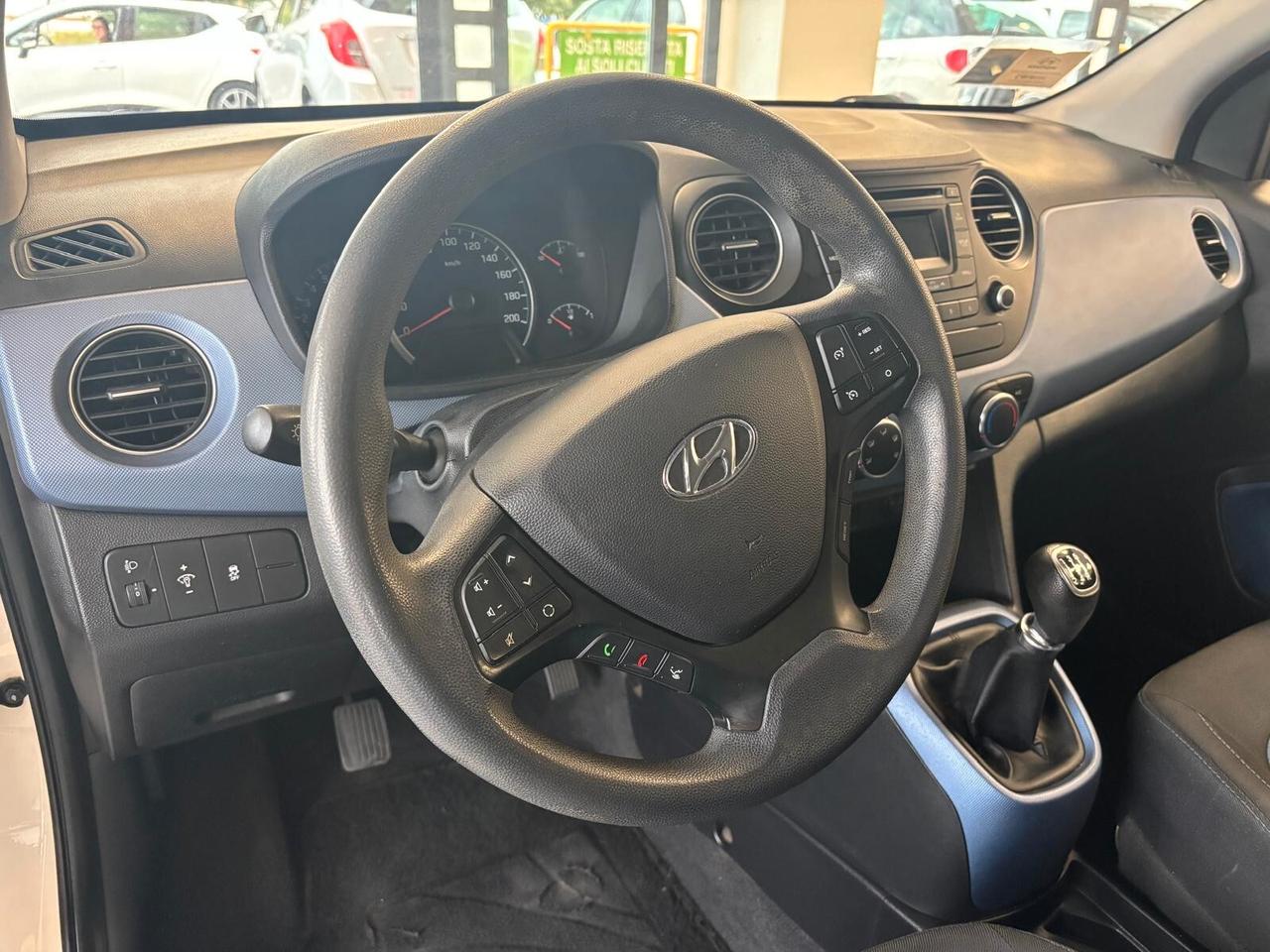 HYUNDAI I10 ANNO 2014 BZ 1.0 ADATTA NEOPATENTATI KM 100 MILA