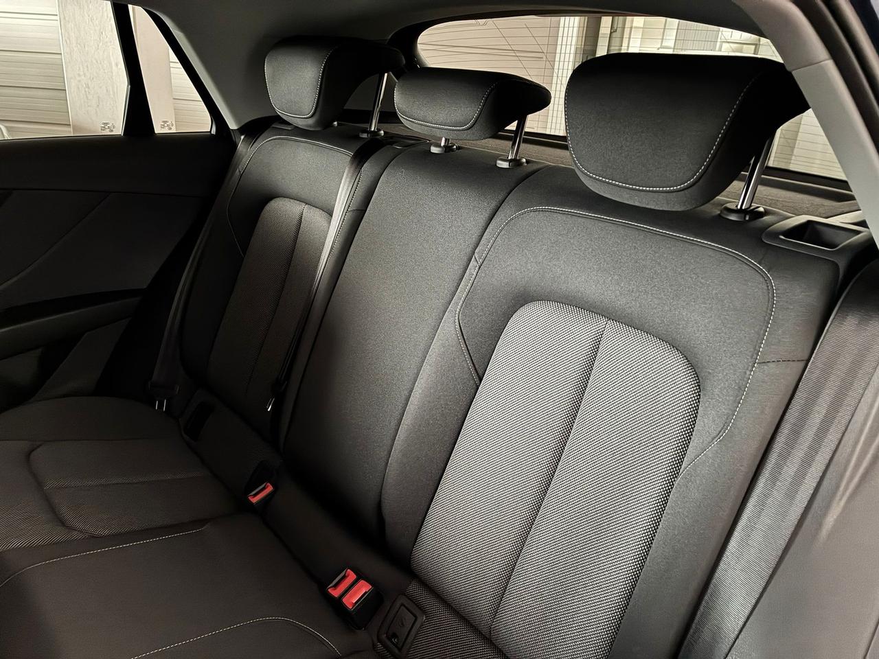 Audi Q2 35 2.0 tdi business s-tronic