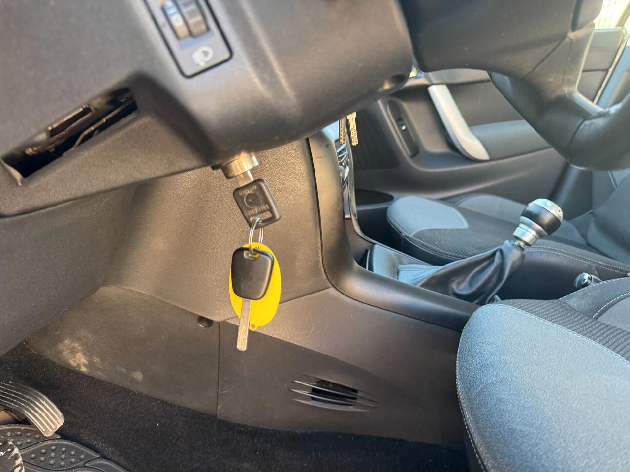 77000KM Citroen C3 1.1 BENZ 2012 TETTO