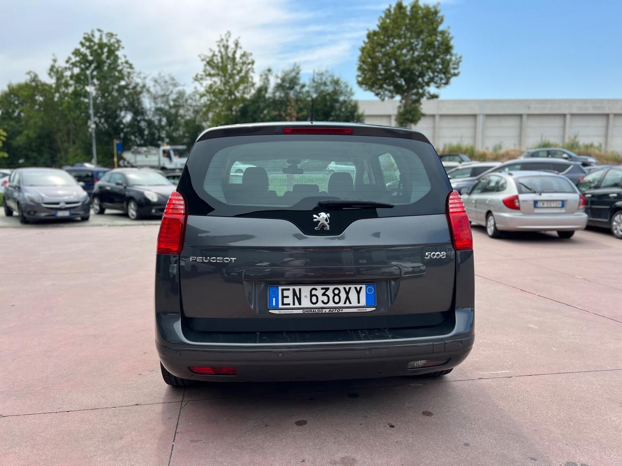 Peugeot 5008 1.6 HDi 112CV Active