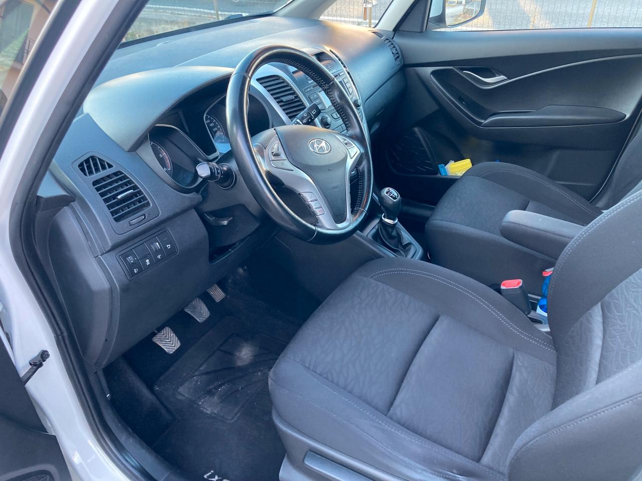 Hyundai iX20 1.4 crdi Comfort 90cv NEOPATENTATI