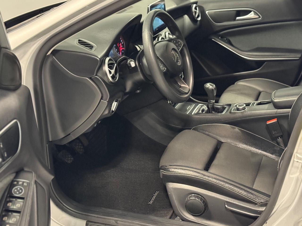 Mercedes-benz A 180 Manuale
