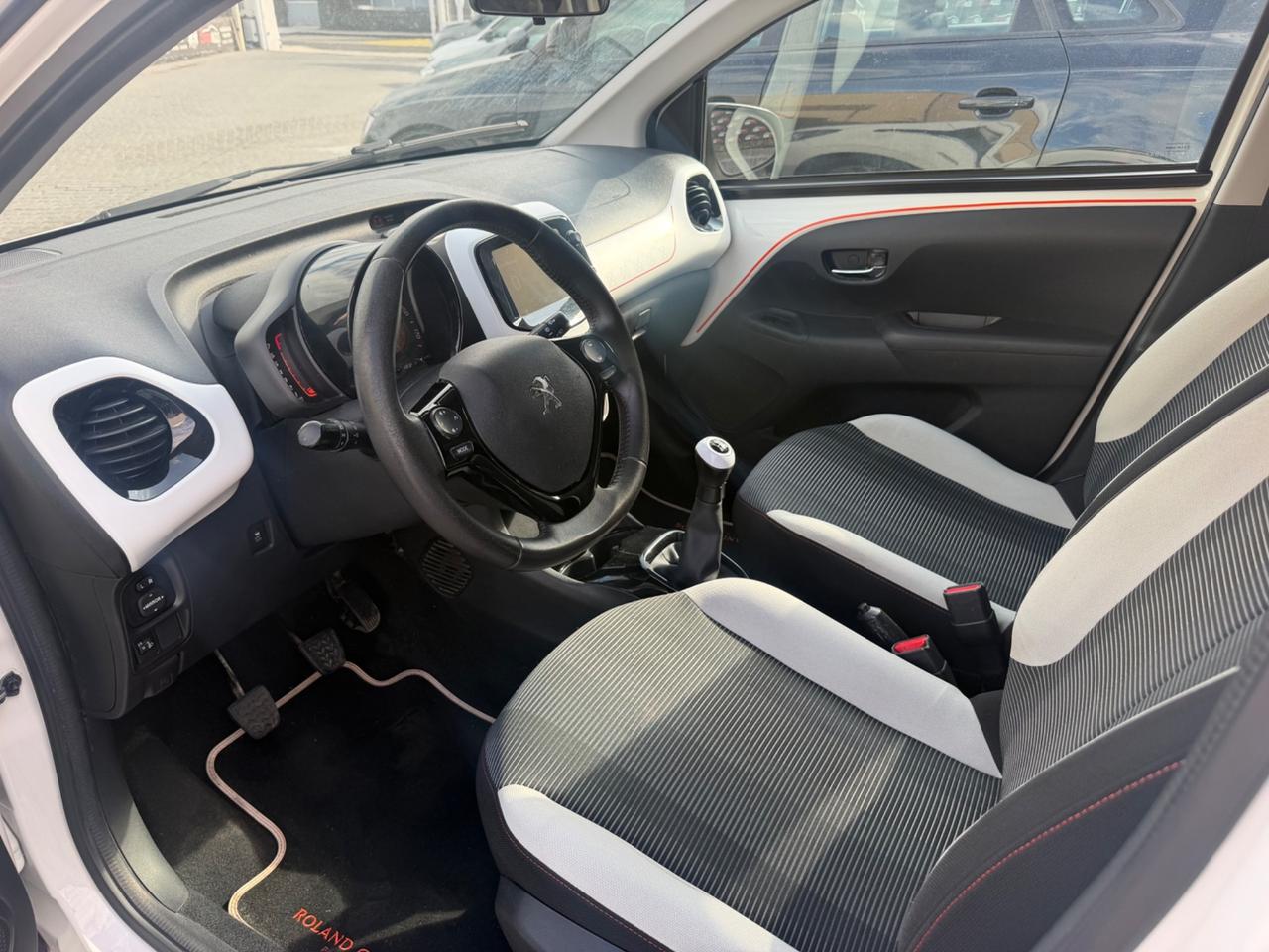 Peugeot 108 1.2 VTi Roland Garros