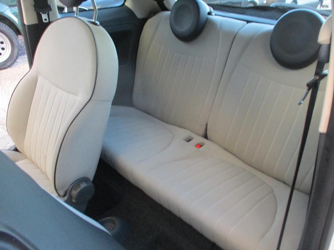 Fiat 500 1.2 Lounge MOLTO BELLA 2012