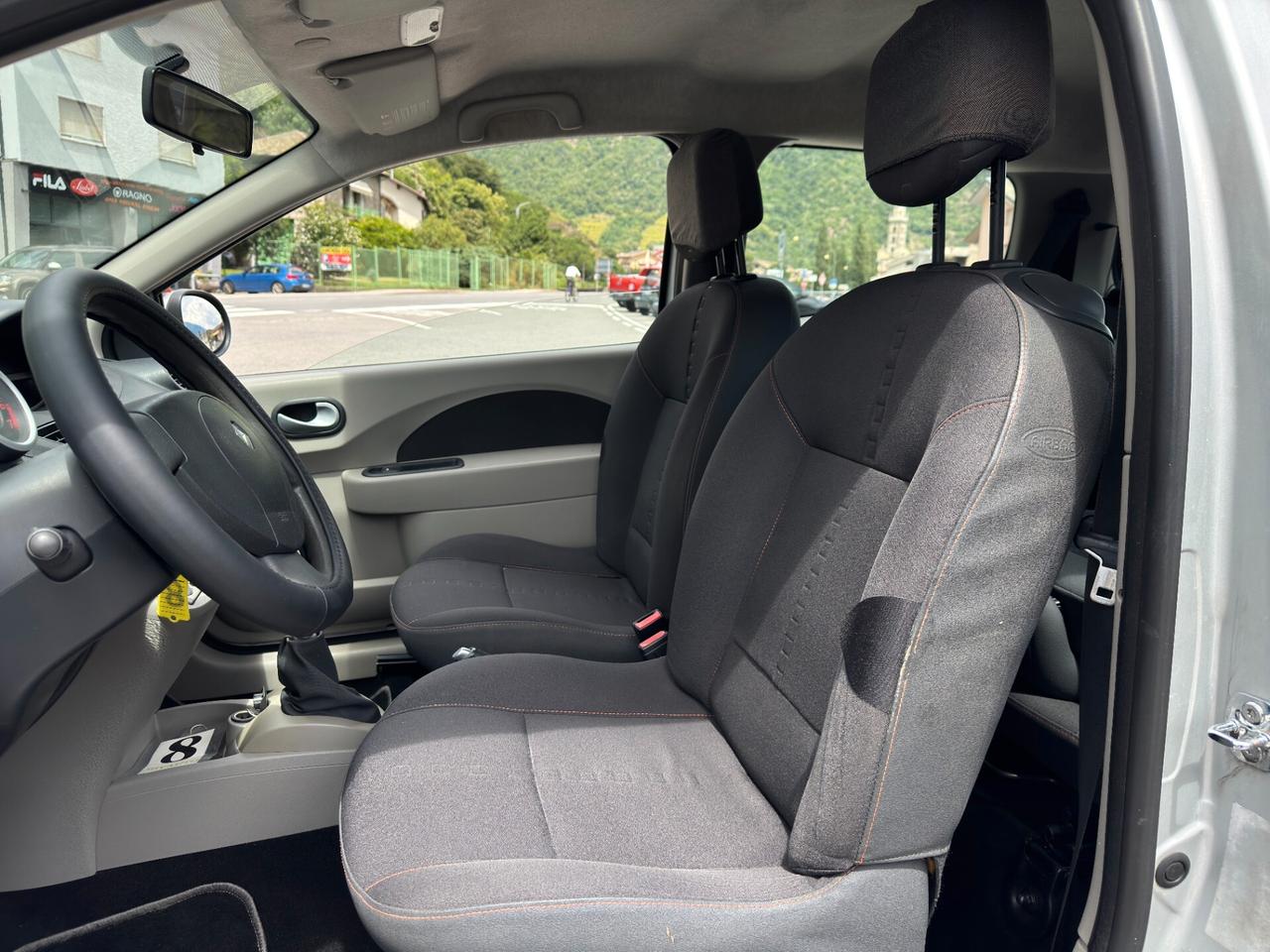 RENAULT TWINGO 1.2cc 58CV Benzina Neopatentati