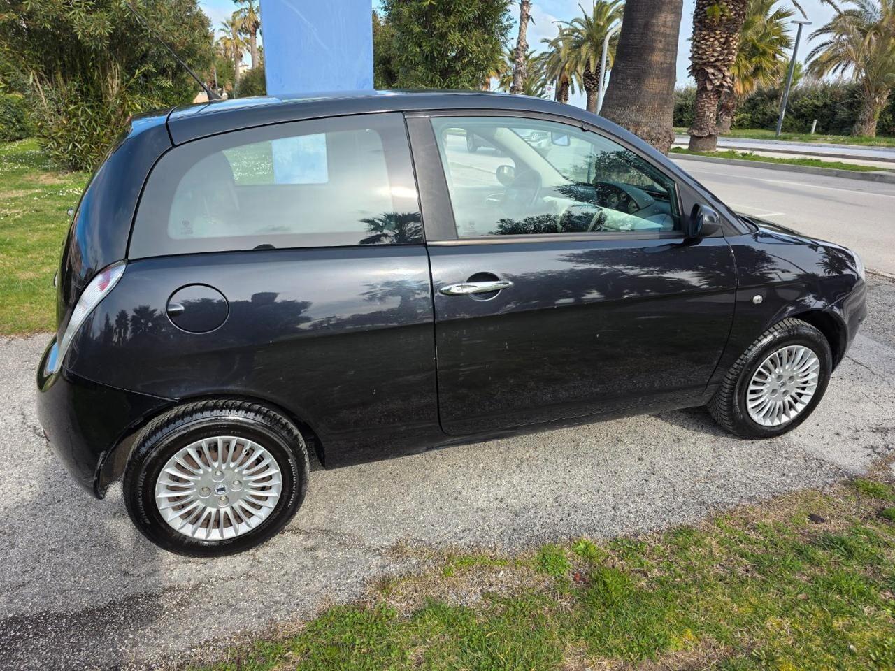 Lancia Ypsilon 1.3 Multijet 16V Argento