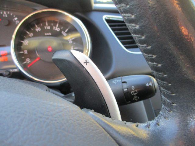 PEUGEOT 3008 1.6 HDi 110CV cambio robotizzato Outdoor