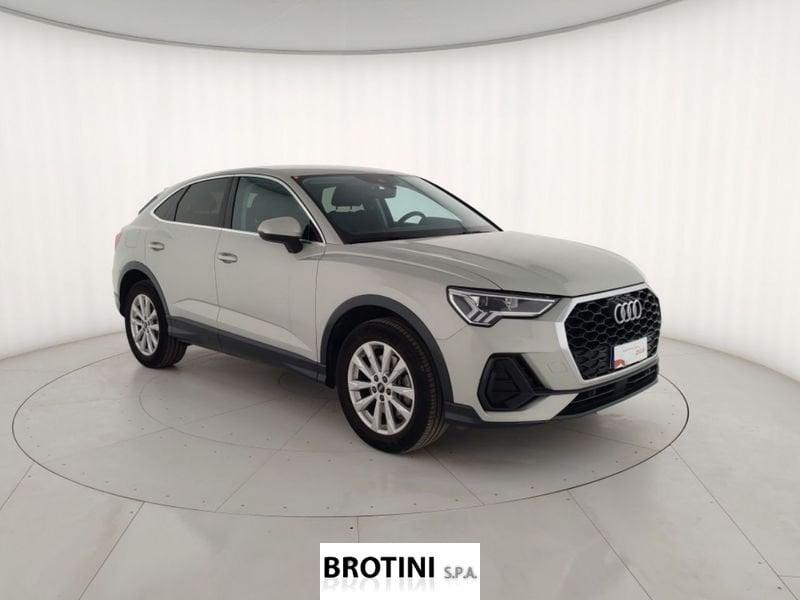 Audi Q3 Sportback 45 TFSI e S tronic Business Plus