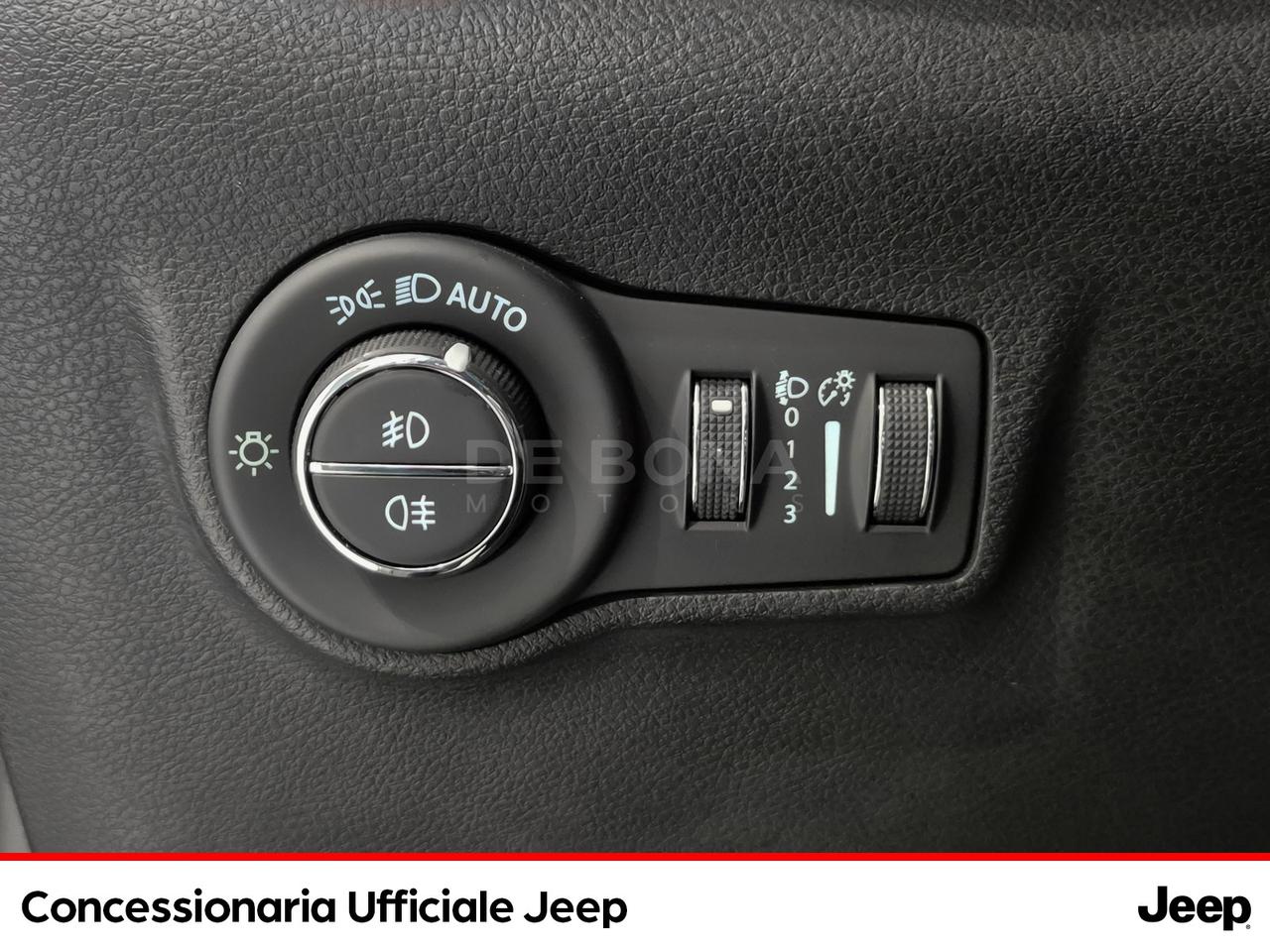 Jeep Compass 1.5 turbo t4 mhev longitude 2wd 130cv dct