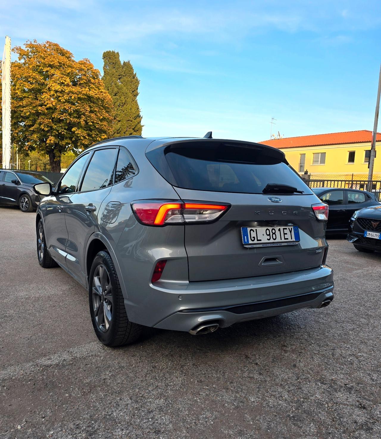 Ford Kuga 2.5 Full Hybrid 190 CV CVT 2WD ST-Line