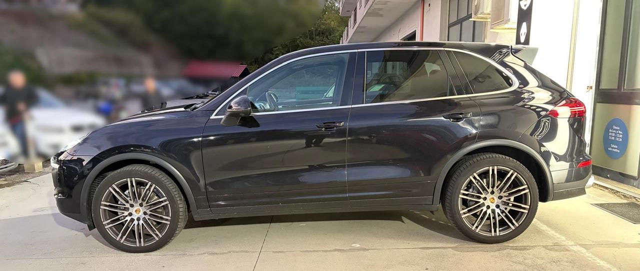 Porsche Cayenne 3.0 Diesel 250 cv (No Superbollo)