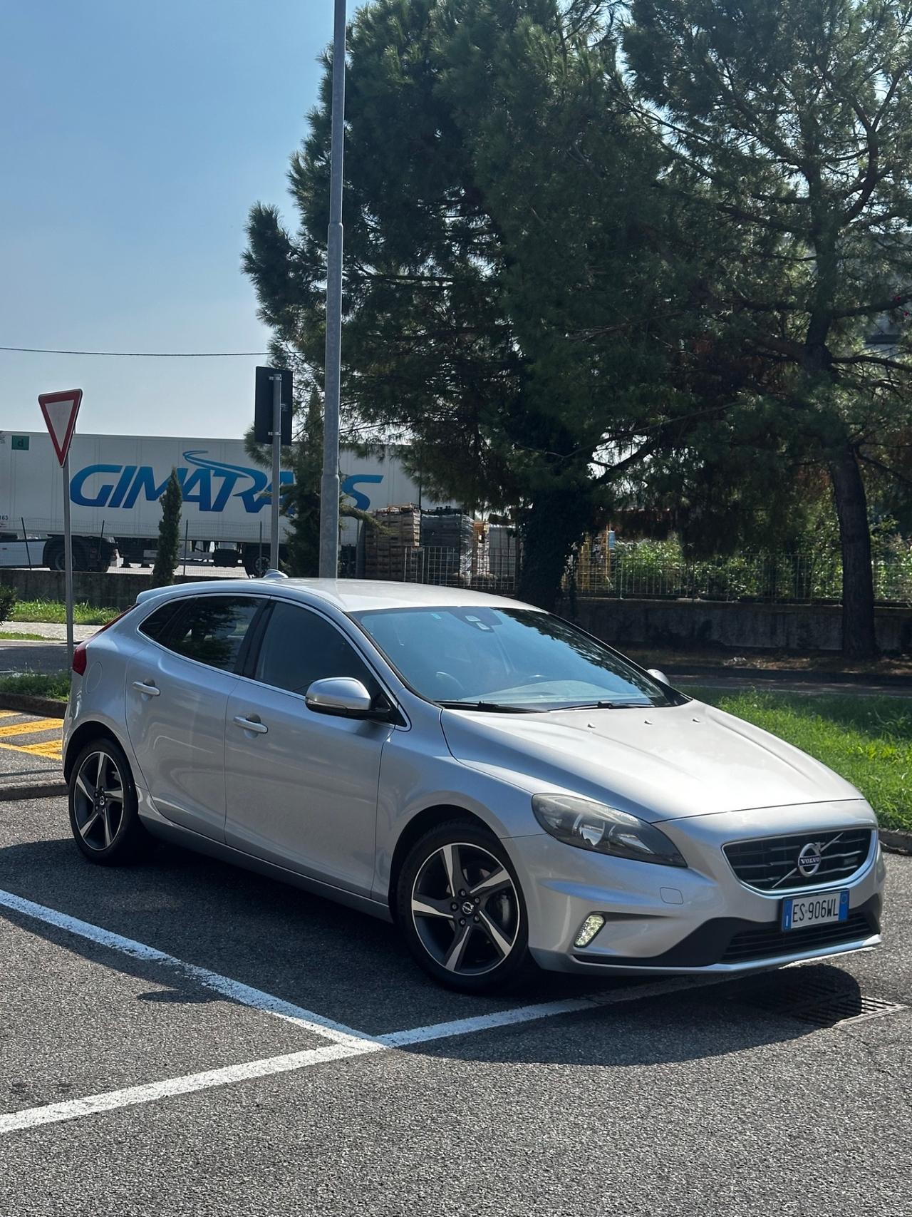 Volvo V40 D2 1.6 Summum