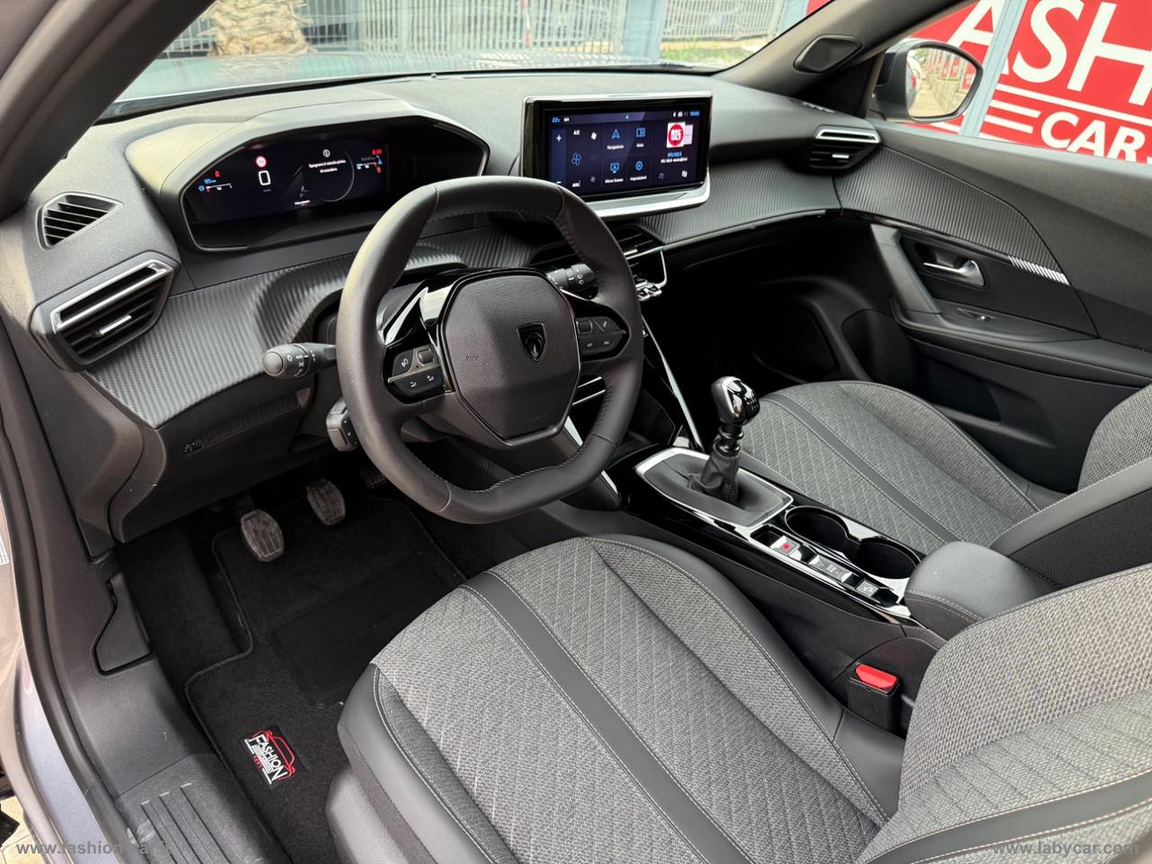 PEUGEOT 2008 PureTech 100 S&S Allure