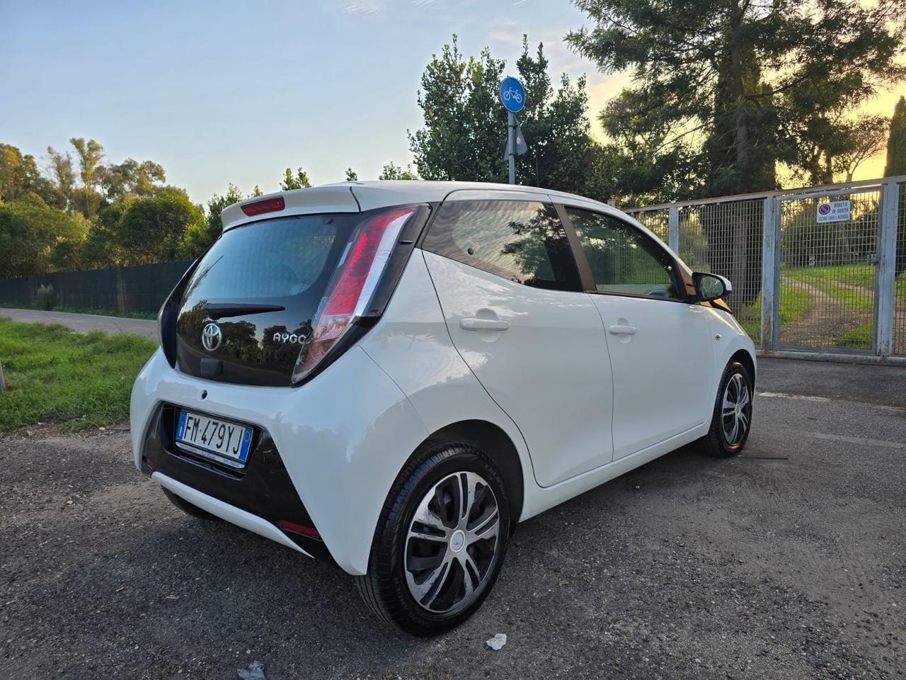 Toyota Aygo 1.0 VVT-i 69 CV 5 porte x-cite TSS MMT