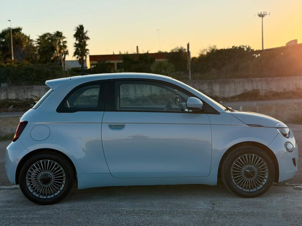 Fiat 500 500e Berlina 42 kWh Icon