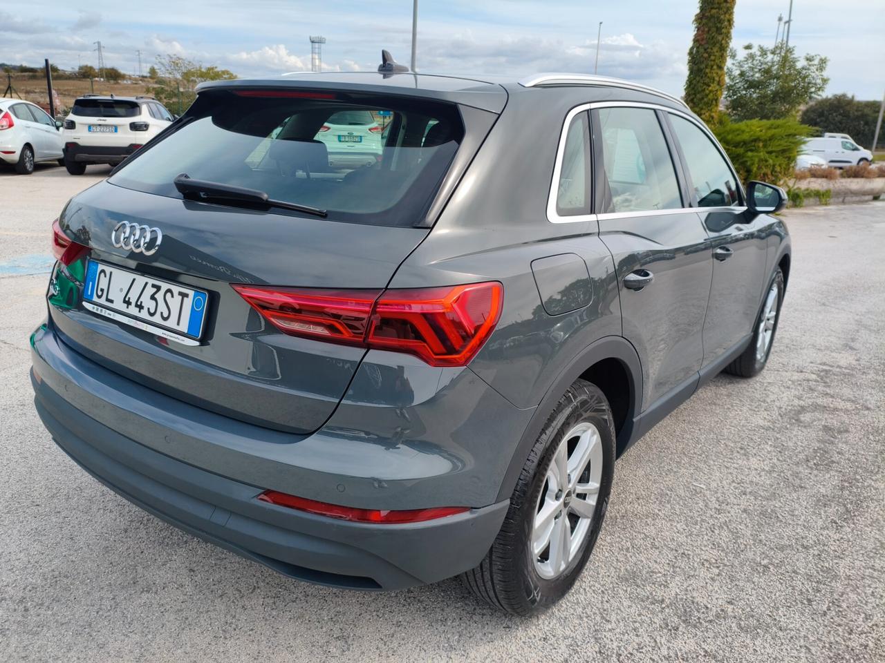 Audi Q3 35 TDI S tronic Business