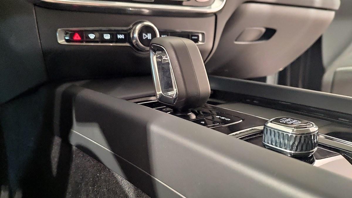 VOLVO S60 B4 Mild Hybrid Automatico Plus Dark
