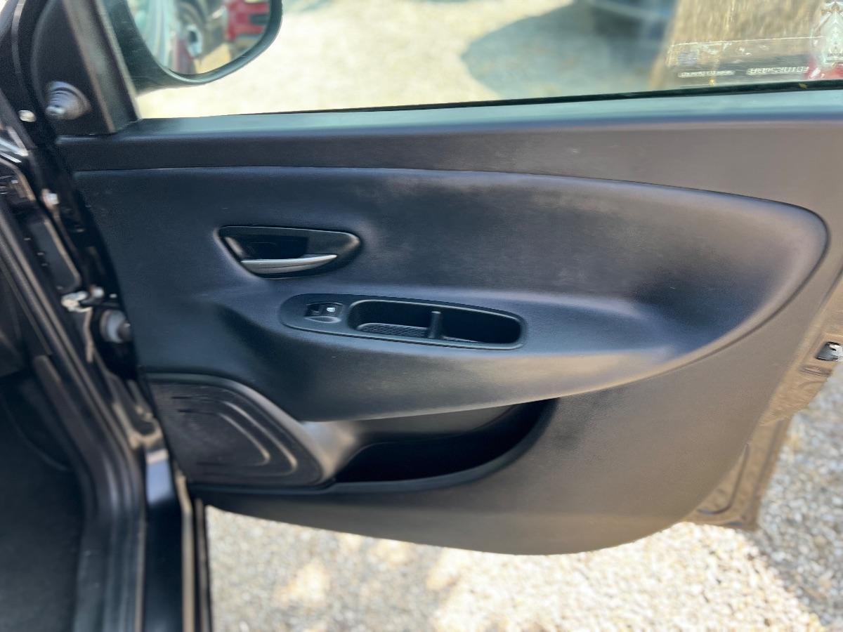 LANCIA - Ypsilon - 1.3 MJT 16V 95 CV 5 porte S&S Elefantino