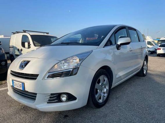 Peugeot 5008 2.0 HDi 150CV Active Mix