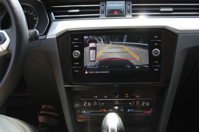 VOLKSWAGEN Passat Variant 2.0 TDI SCR EVO DSG Business