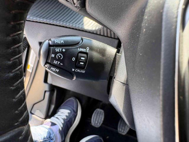 PEUGEOT 2008 BlueHDi 110 S&S Active
