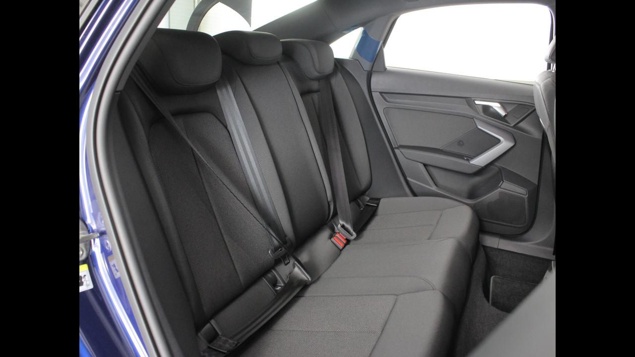 AUDI A3 IV - A3 Sedan 30 2.0 tdi Business