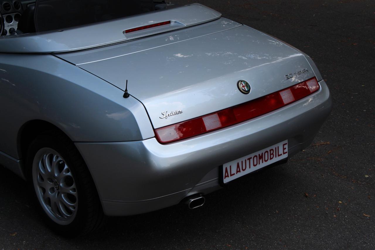 Alfa Romeo GTV Spider 2.0i 16V Twin Spark cat L