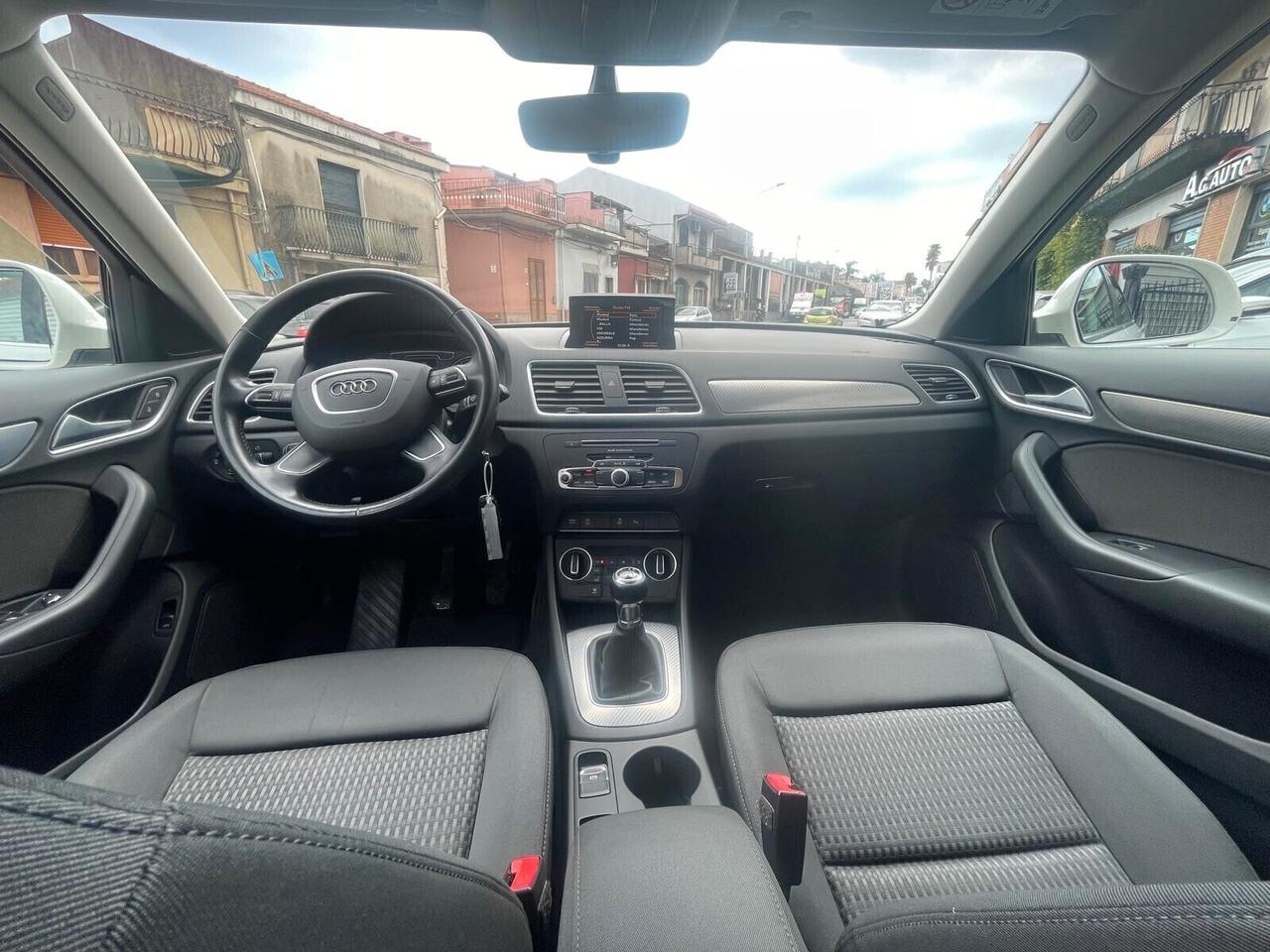 Audi Q3 2.0 TDI 150 CV Business