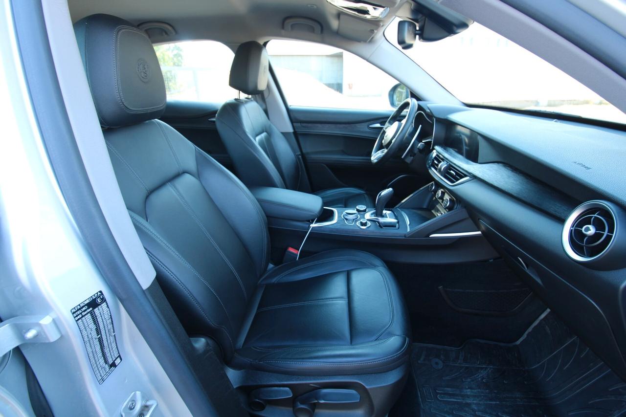 Alfa Romeo Stelvio 2.2 Turbodiesel 190 CV AT8 RWD Executive