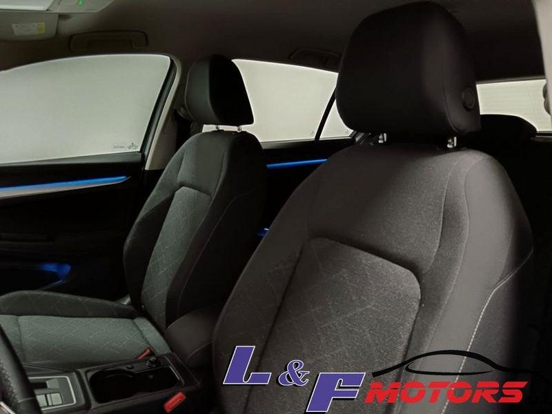 Volkswagen Golf 8 2.0 TDI R-Line DSG