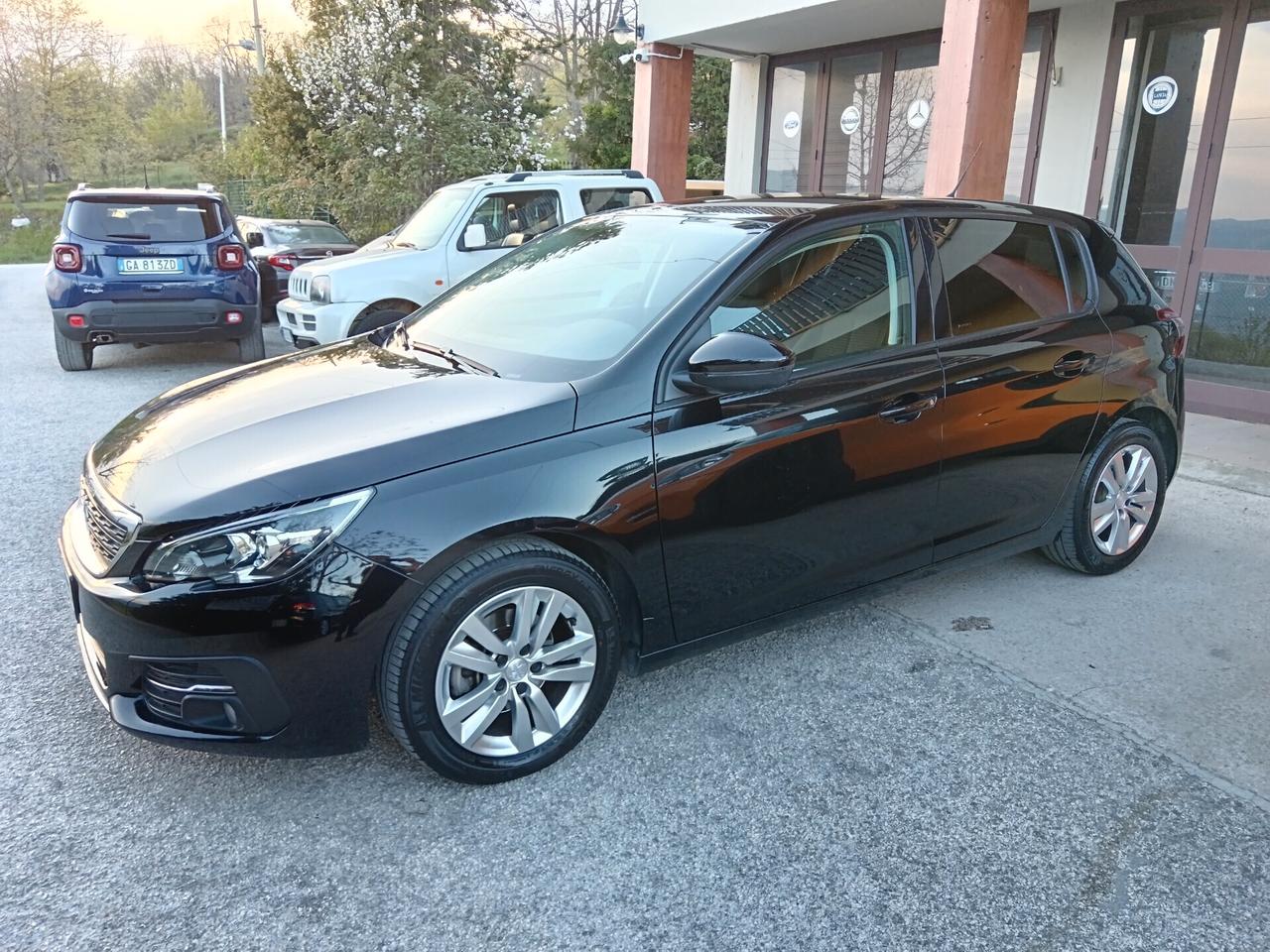 Peugeot 308 1.6 BLUEHDI 120CV NEOPATENTATI
