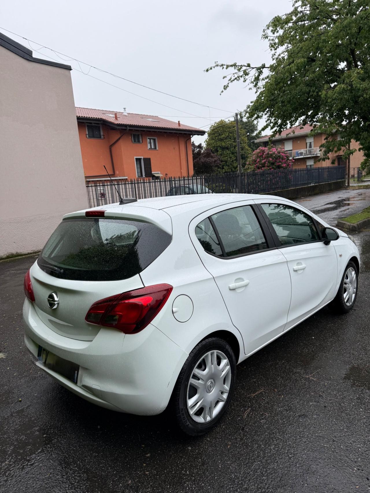 Opel Corsa 1.2 5 porte
