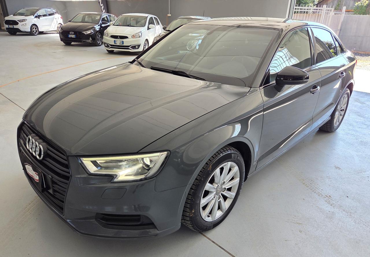 Audi A3 Sedan 1.0 TFSI Design 116cv