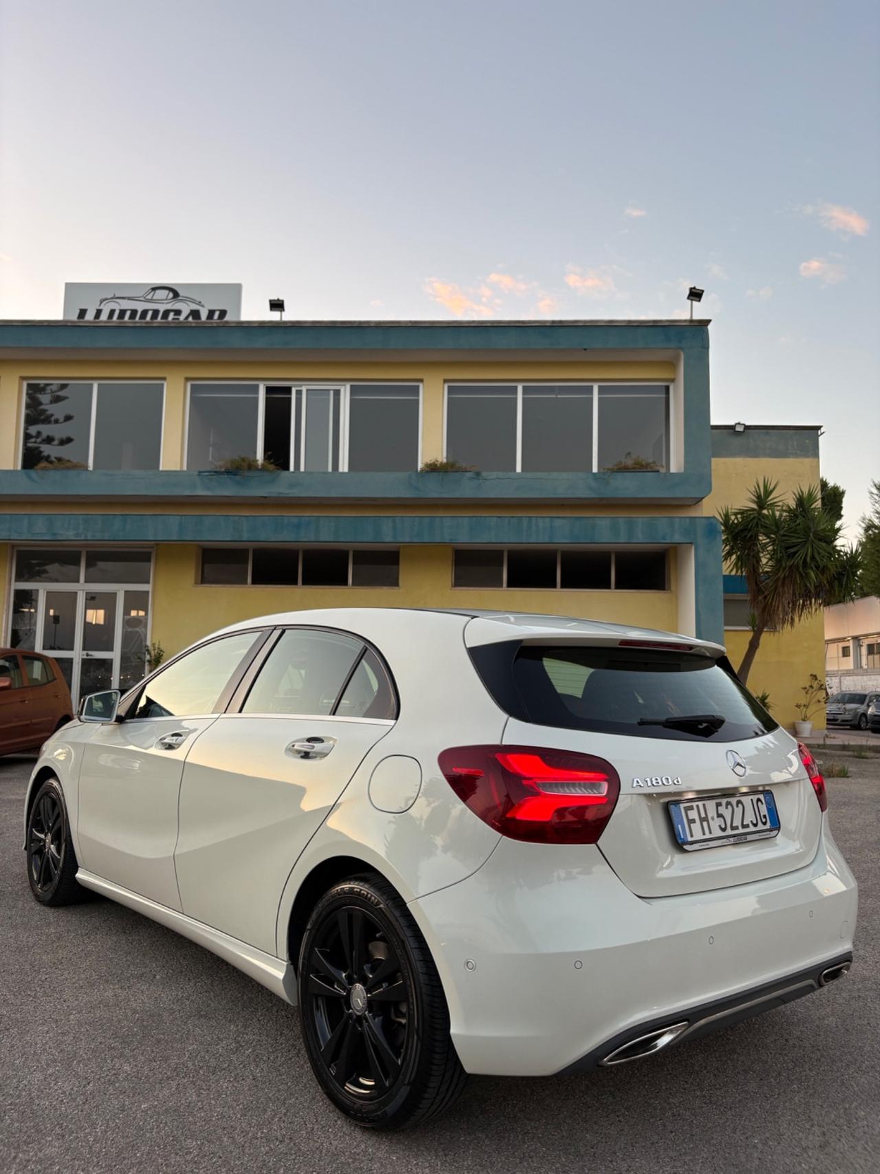 Mercedes-benz A 180 d Automatic Premium