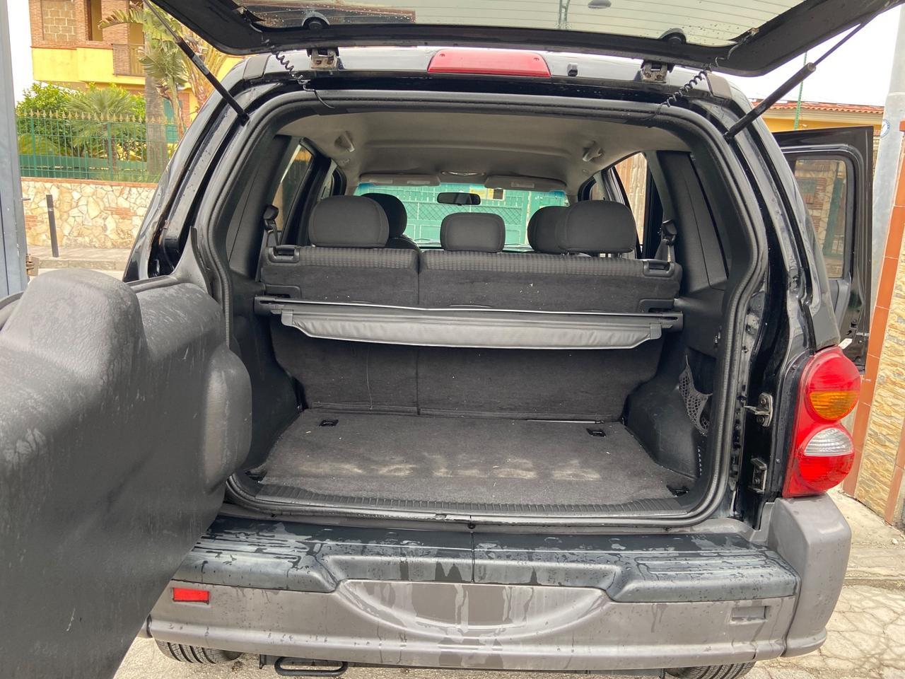 Jeep Cherokee 2.5 CRD Sport