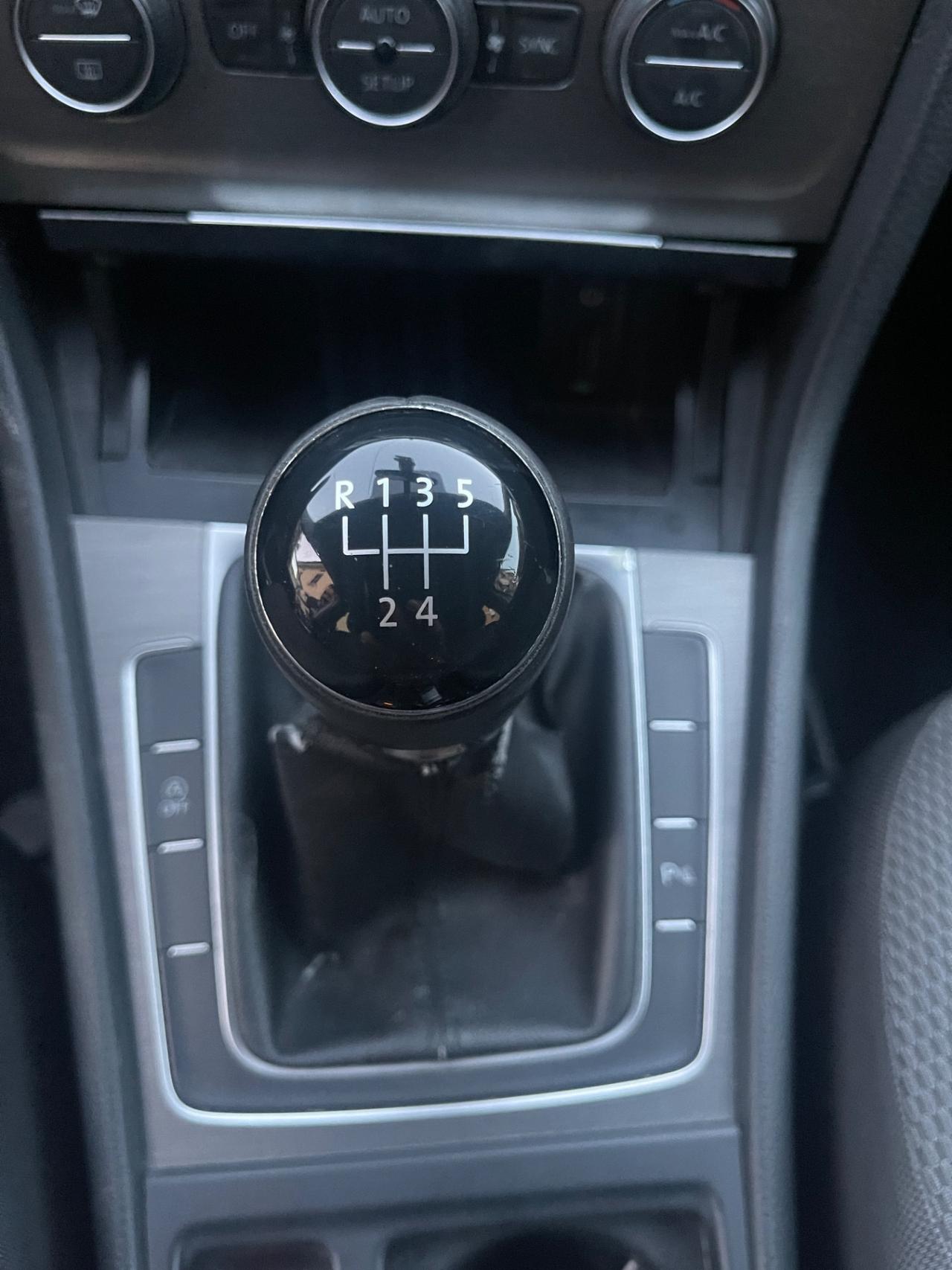 Volkswagen Golf 1.6 TDI 5p. Highline BlueMotion Technology