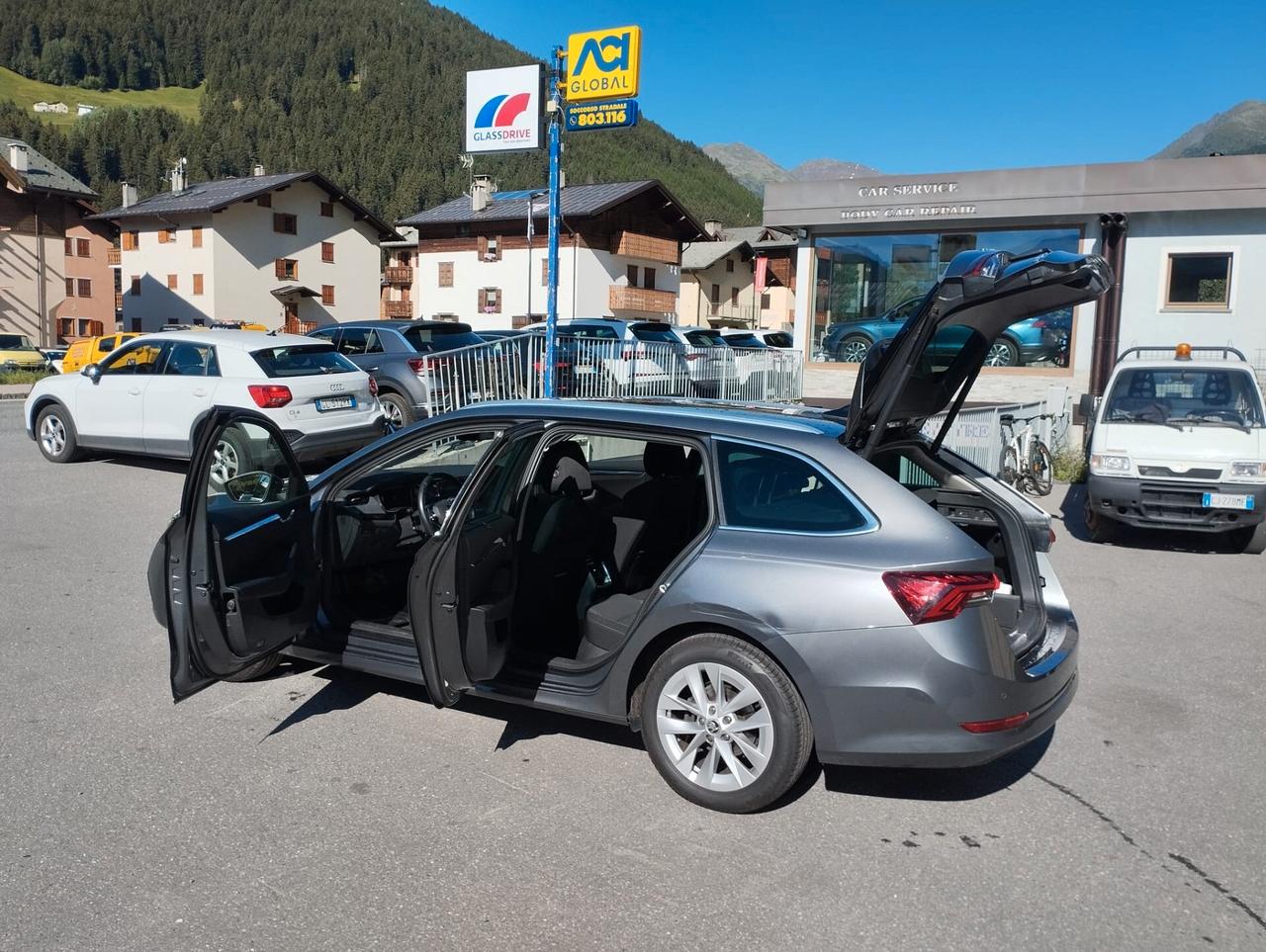 Skoda Octavia 2.0 TDI EVO SCR 150 CV DSG 4x4 Wagon Executive
