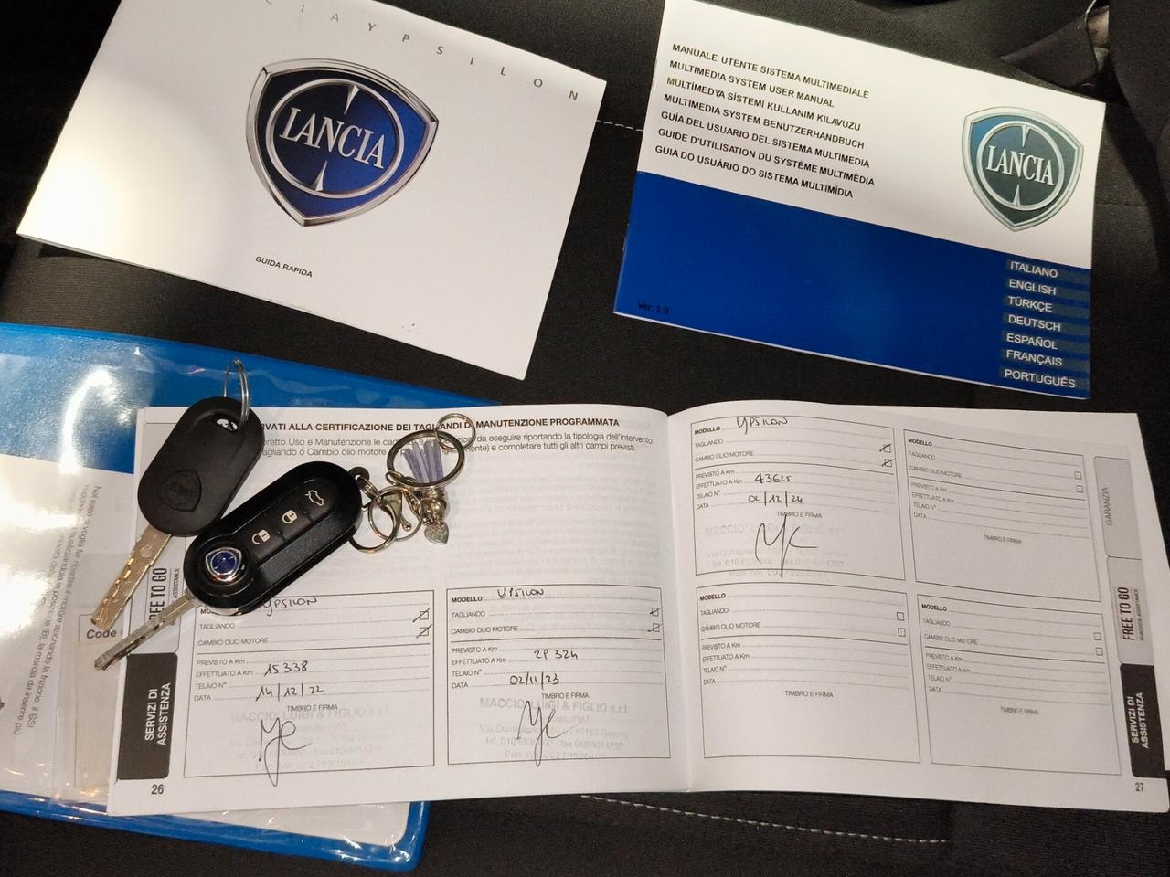 Lancia Ypsilon 1.0 FireFly 5 porte S&S Hybrid Ecochic Gold