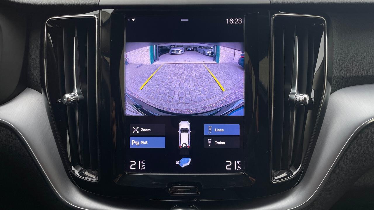 VOLVO XC60 D4 2.0 GEARTRONIC INSCRIPTION 190CV - FULL LED, VIRTUAL COCKPIT, CARPLAY