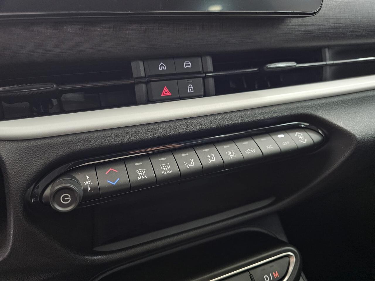NUOVA FIAT 600 LOUNGE EDITION 1.2 MILD-HYBRID 101CV DCT AUTOMATIC
