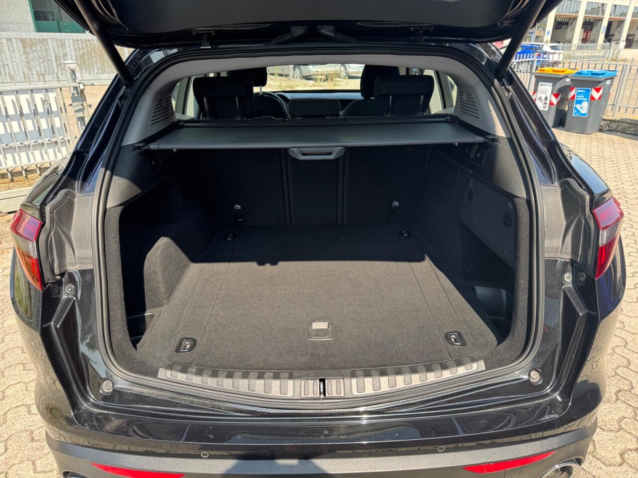 Alfa Romeo Stelvio 2.2 Turbodiesel 180 CV AT8 RWD Business