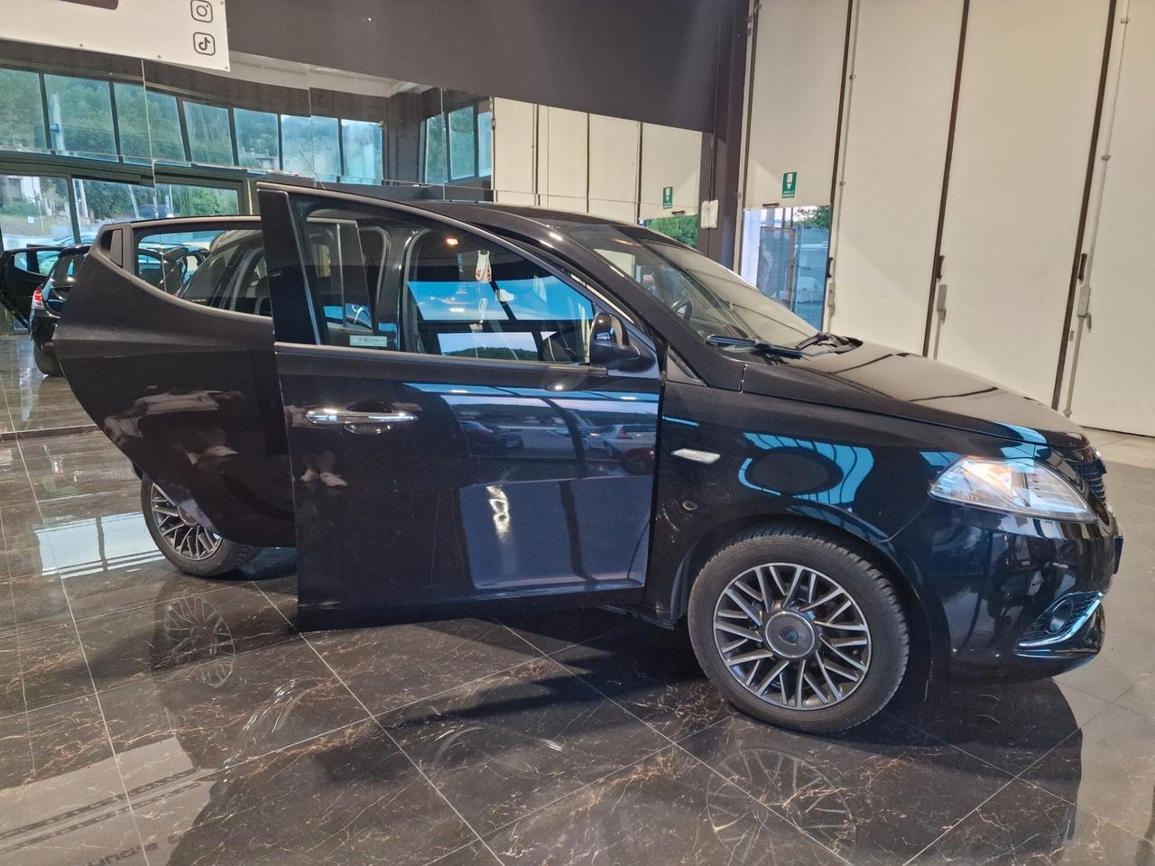 Lancia Ypsilon 1.3 MJT 16V 95 CV 5 porte S&S Platinum