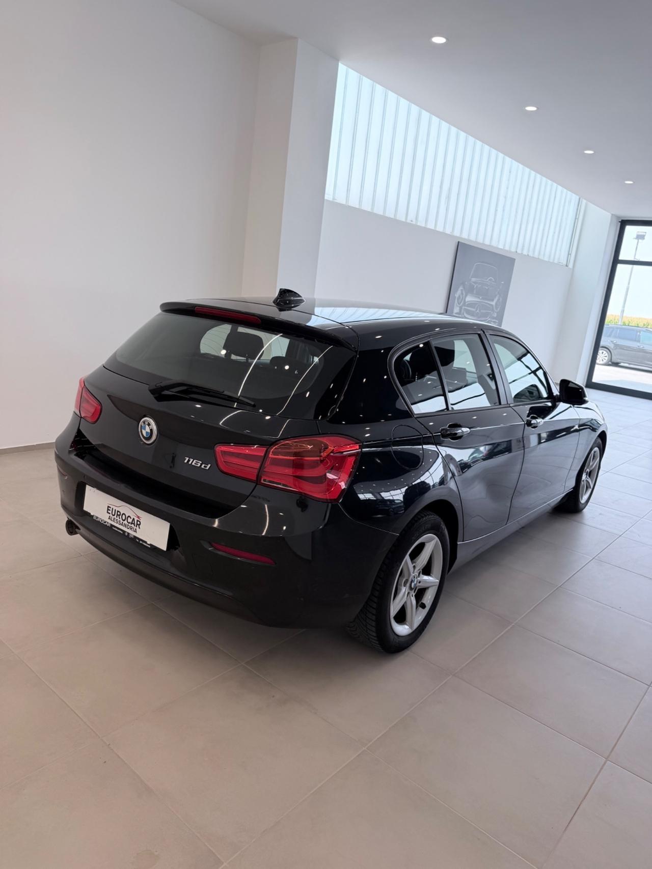 Bmw 116 116d 5p. Advantage