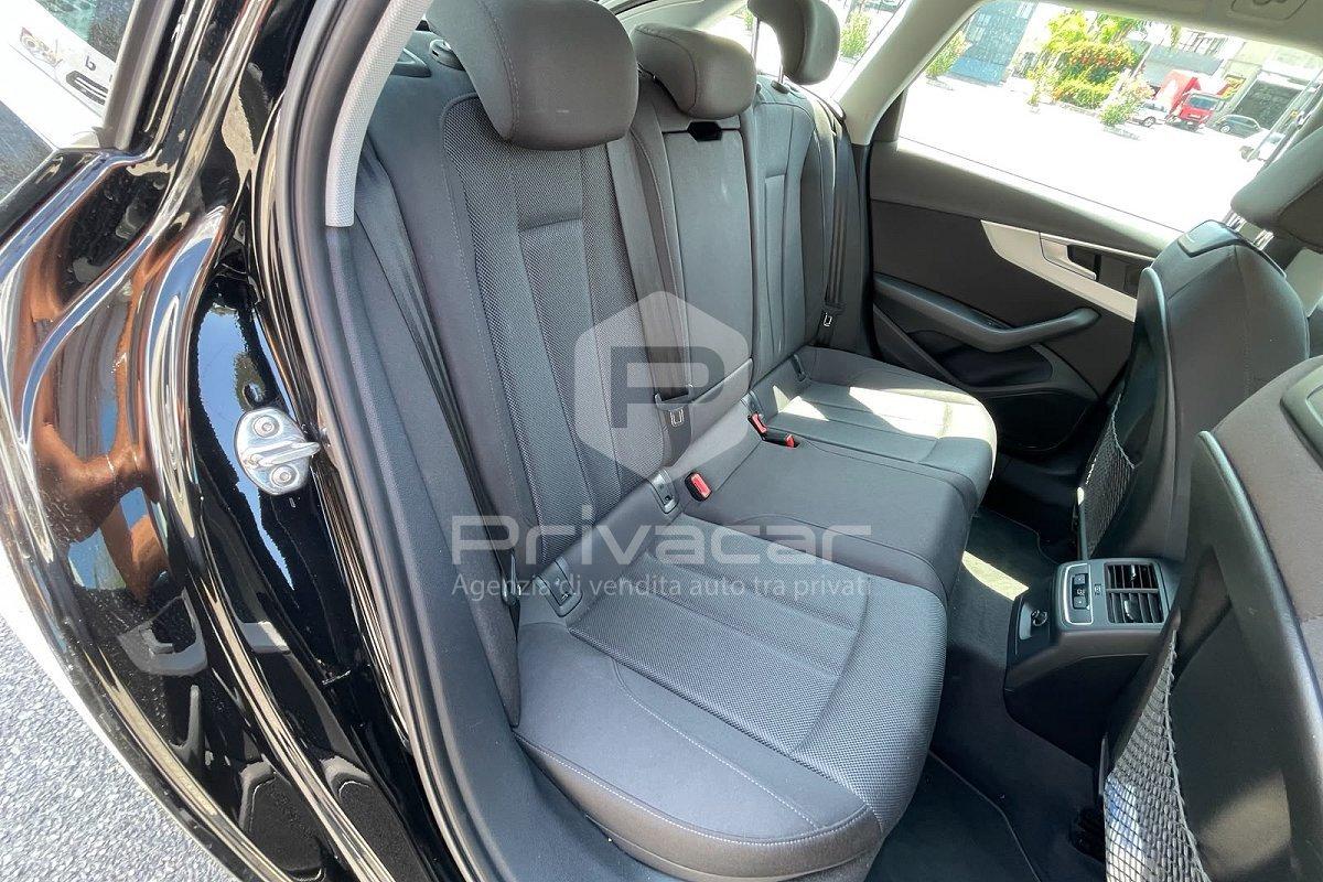 AUDI A4 Avant 35 TDI S tronic Business